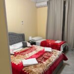 Apartment with Triple Room with Private Bathroom