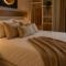 Syraka Design Rooms & SuitesC (Deluxe Room)